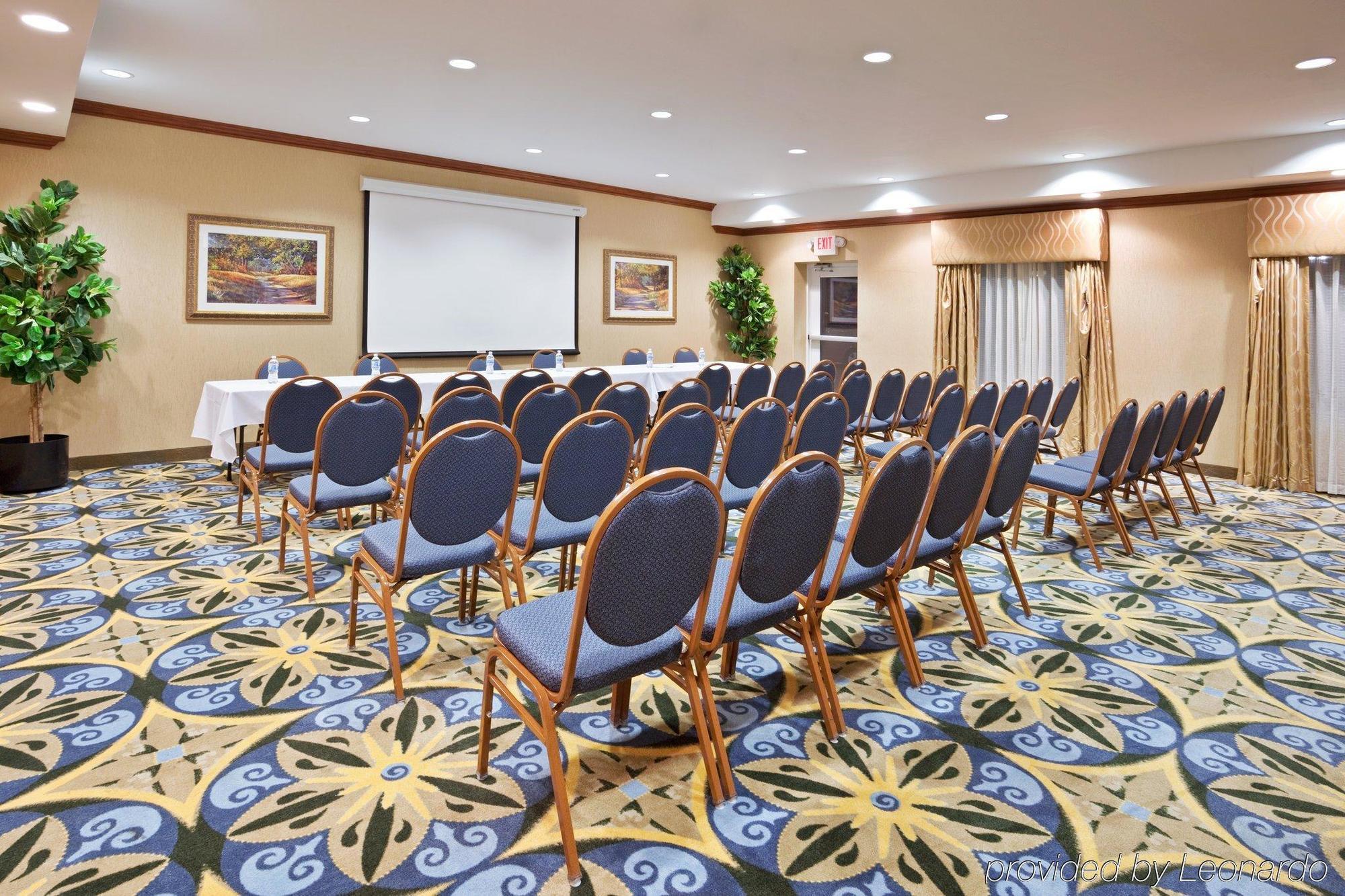 Holiday Inn Express Hotel & Suites Auburn Hills, An Ihg Hotel Facilities photo